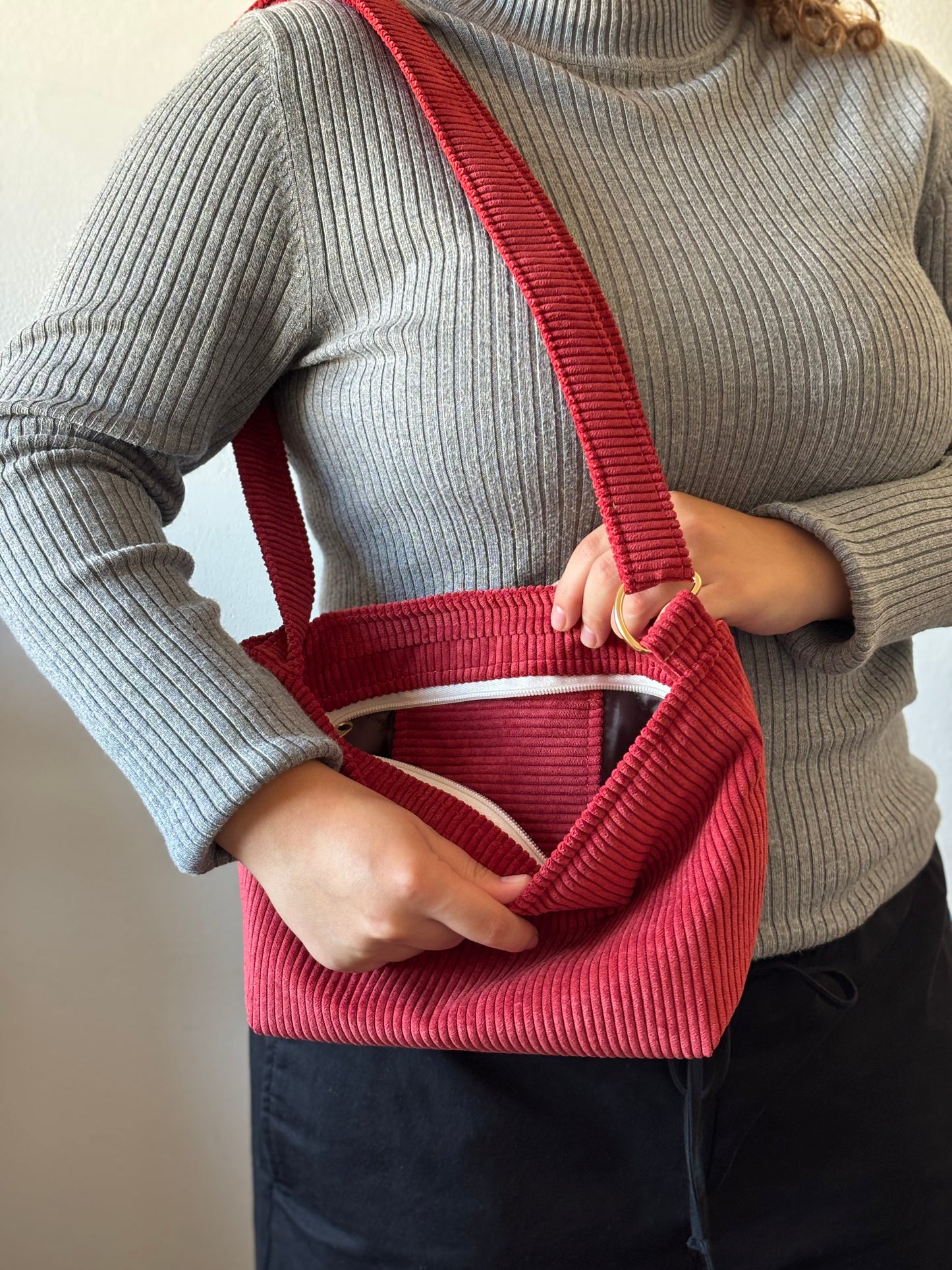 NINA BAGS RED CORDUROY
