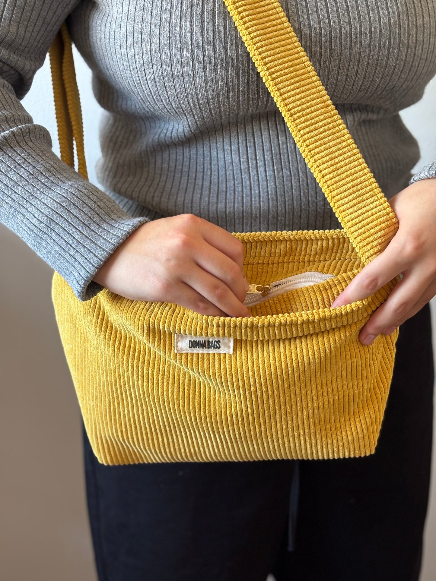NINA BAGS YELLOW CORDUROY
