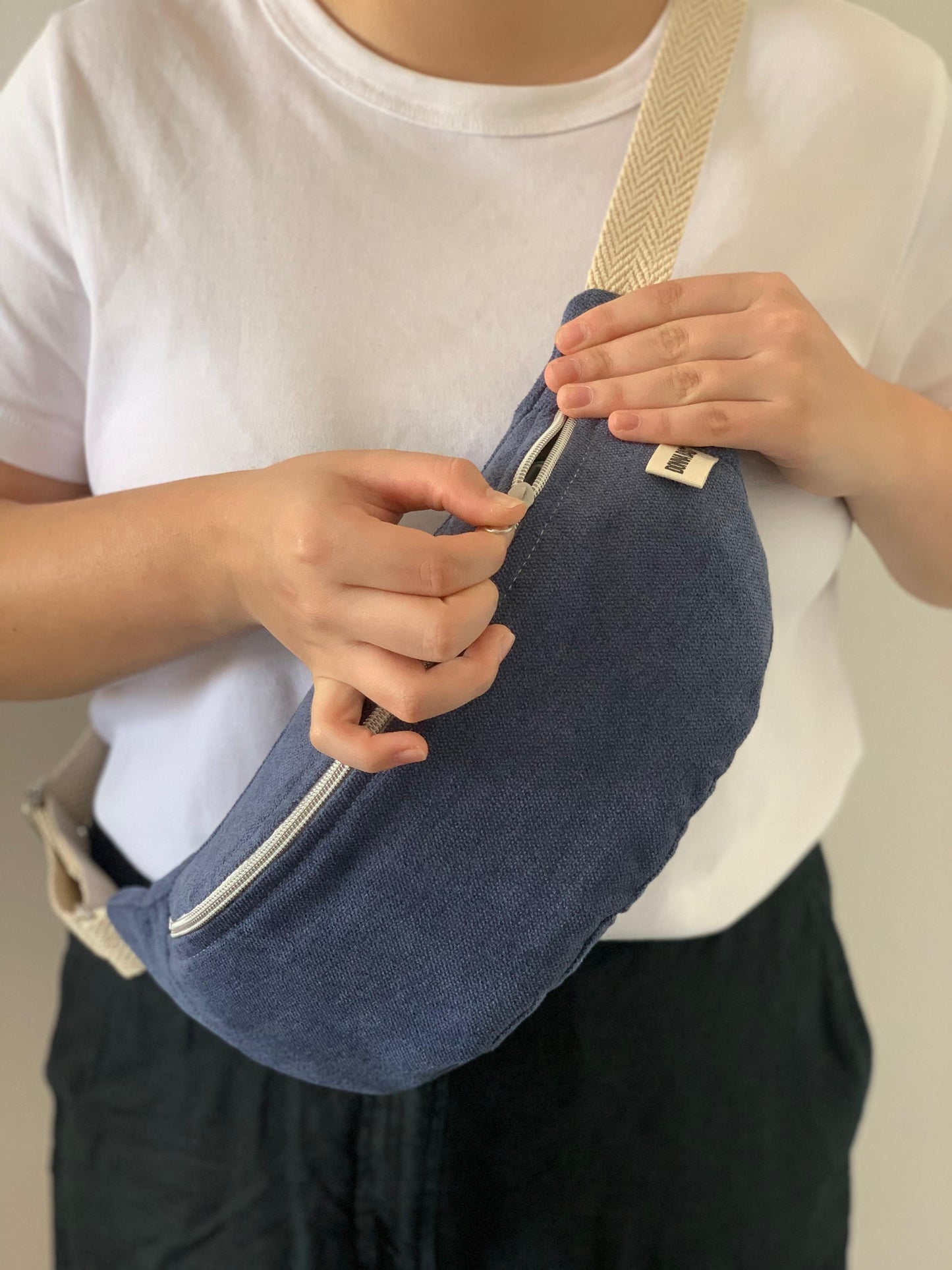 PALOMA BAGS RUSTIC VELVET NAVY BLUE