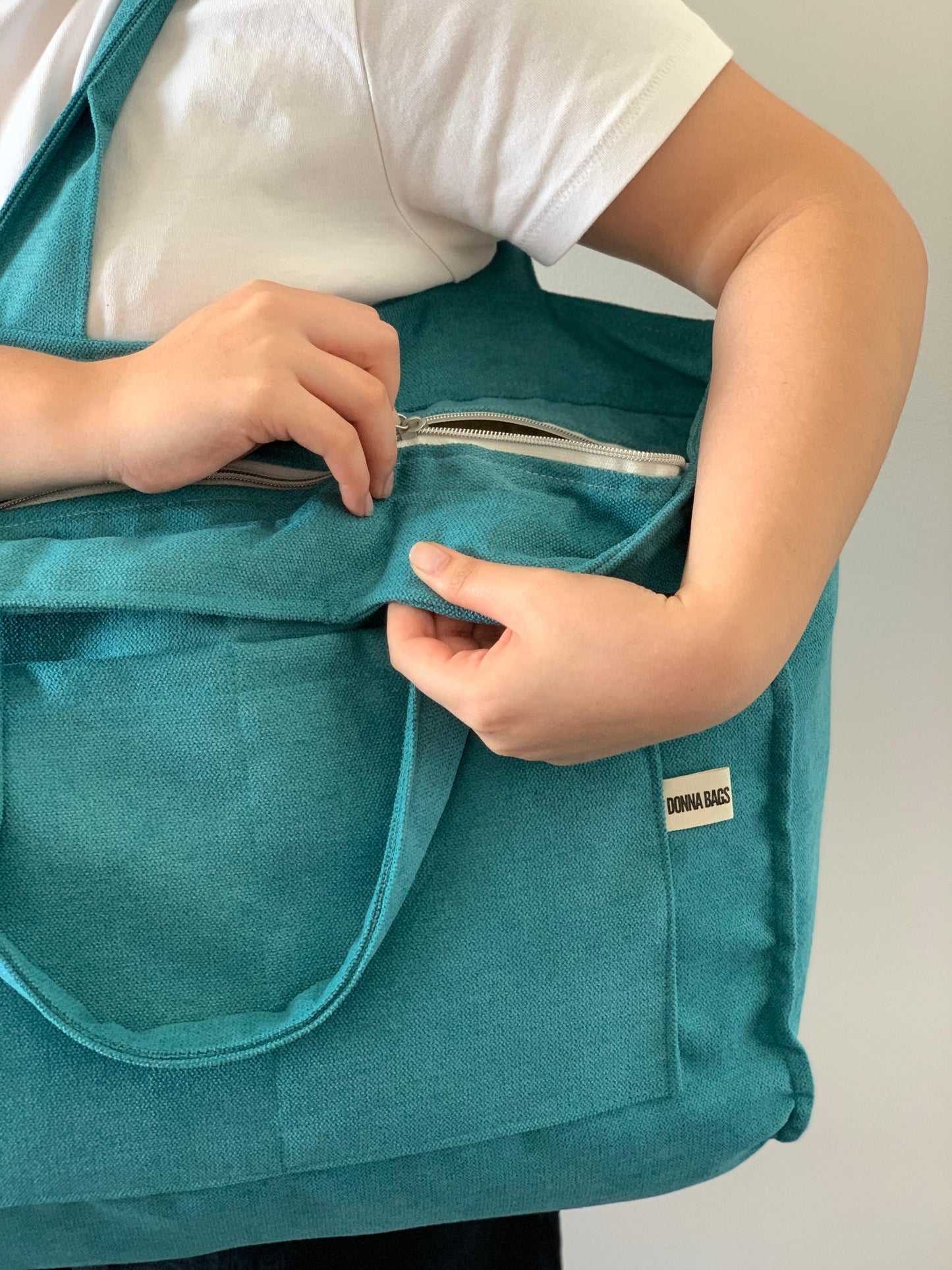 CRISTAL BAGS RUSTIC VELVET TURQUOISE BLUE
