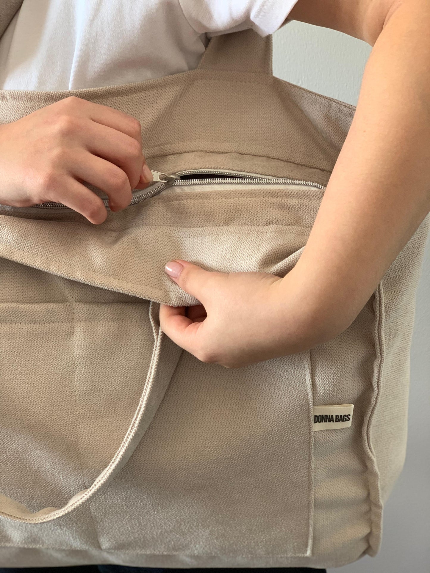 CRISTAL BAGS RUSTIC VELVET BEIGE